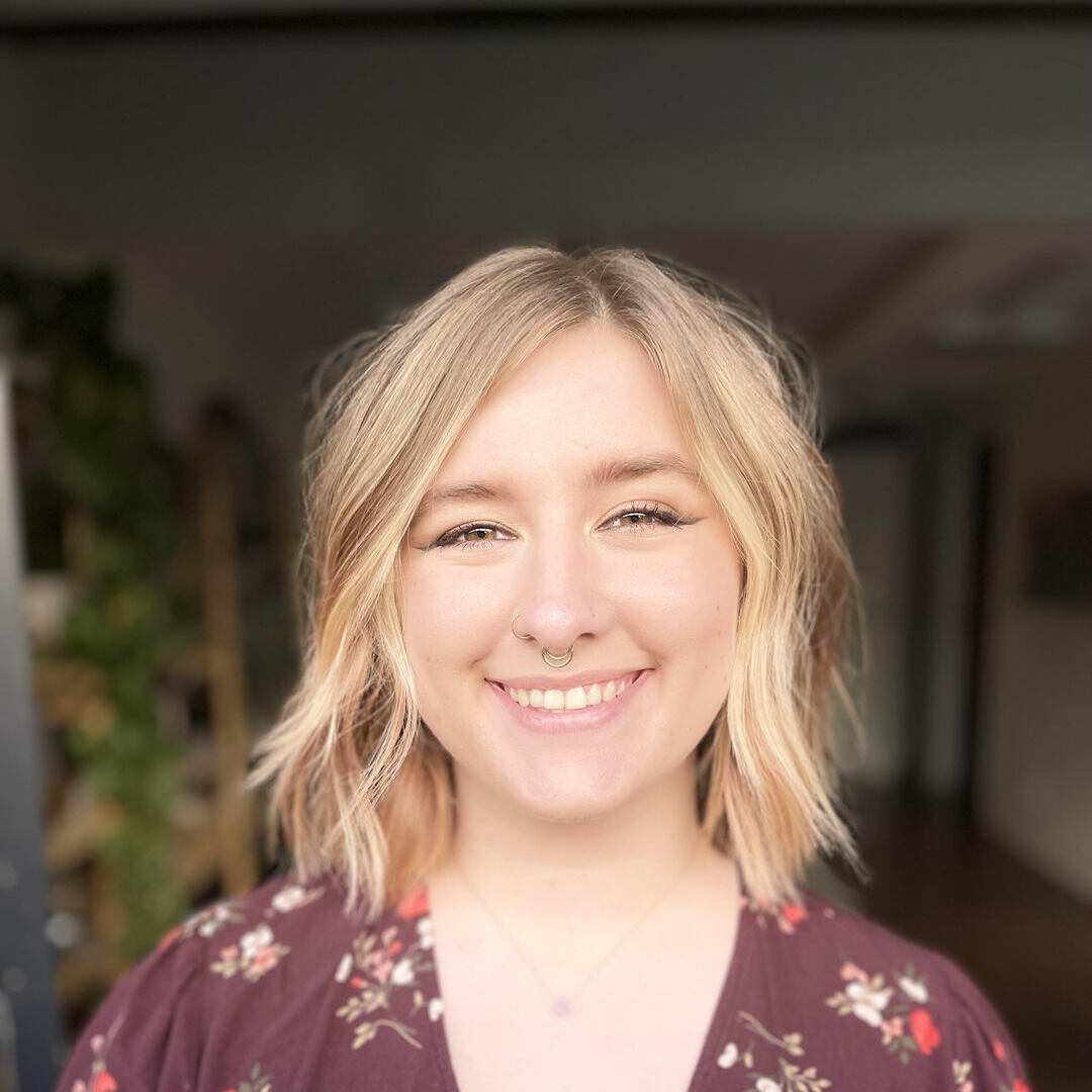 Chloe Mueller - Family Assistant